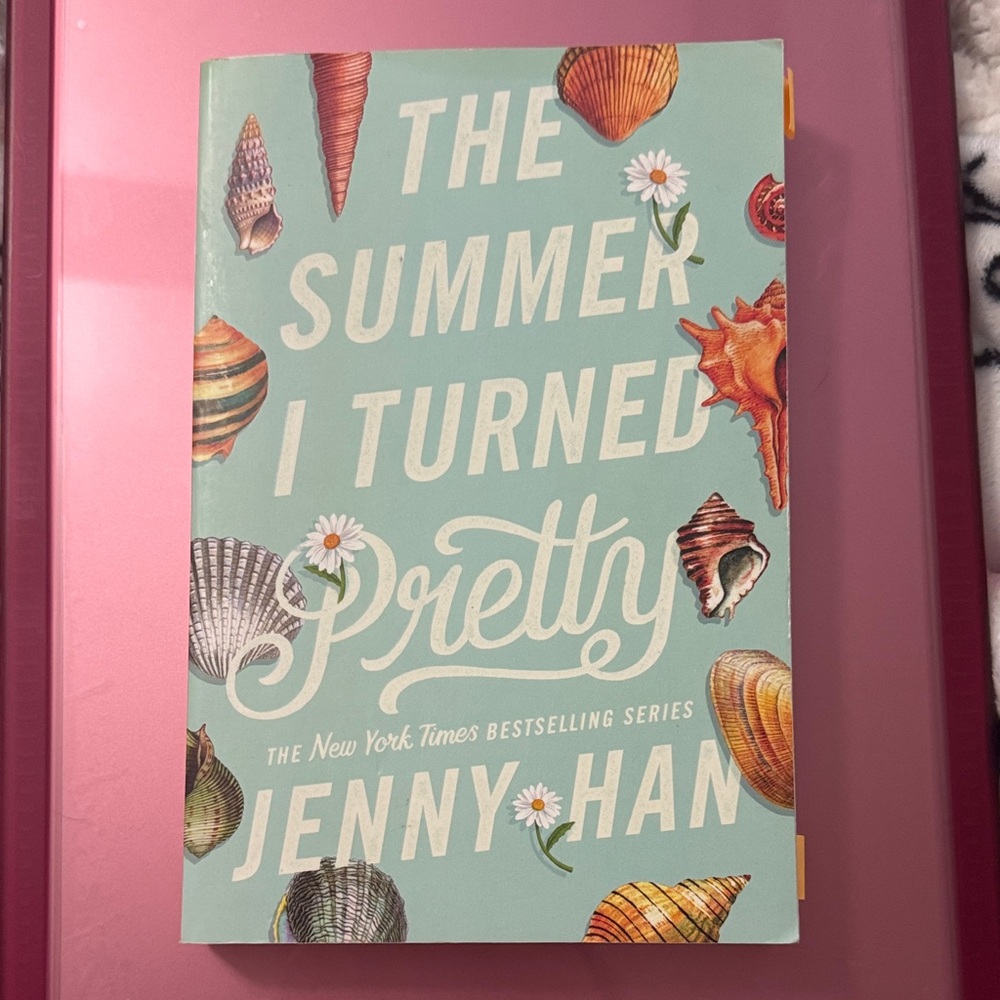 The Summer I Turned Pretty by Jenny Han - Book